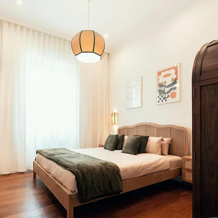 Vatican Chic ローマ